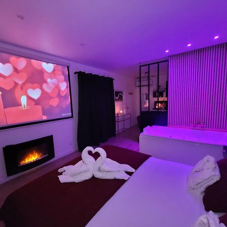 Nuit D'Evasion Love Room Avec Baignoire Balneotherapie تولون المظهر الخارجي الصورة