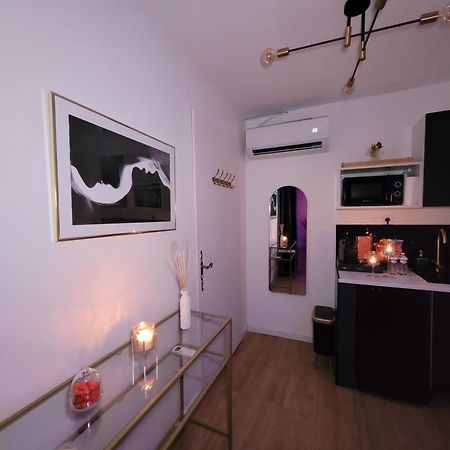 Nuit D'Evasion Love Room Avec Baignoire Balneotherapie تولون المظهر الخارجي الصورة